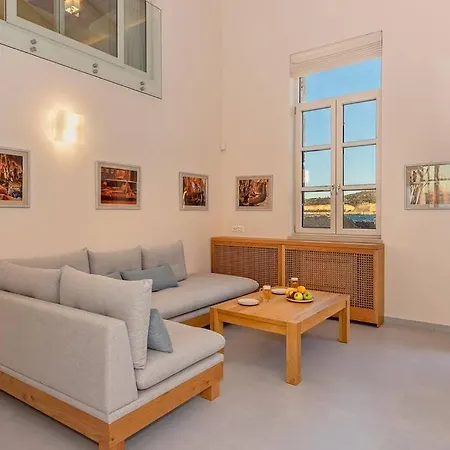 Hippocampo Waterfront Villa Chania (Crete)