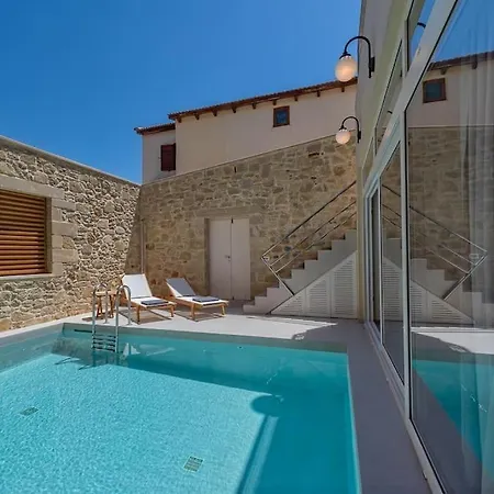 Hippocampo Waterfront Villa *