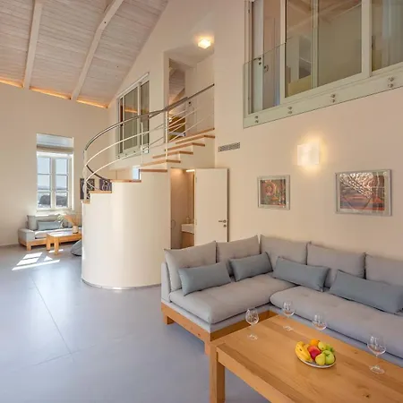 Hippocampo Waterfront Villa Chania (Crete)