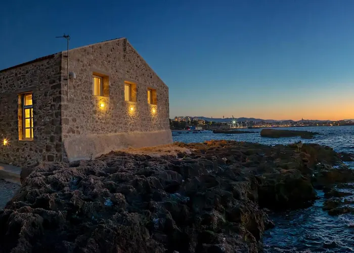 Villa Hippocampo Waterfront Hanya